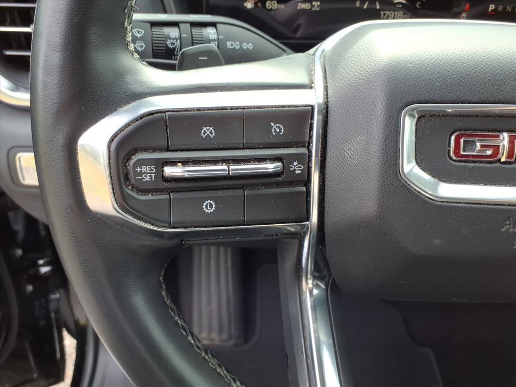 Used 2025 GMC Terrain Elevation w/ Technology Package II AWD/4WD image 27