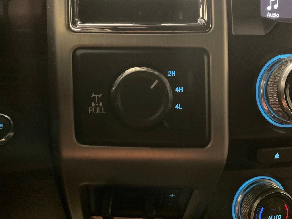 Used 2018 Ford F250 Platinum w/ Platinum Ultimate Package AWD/4WD image 16