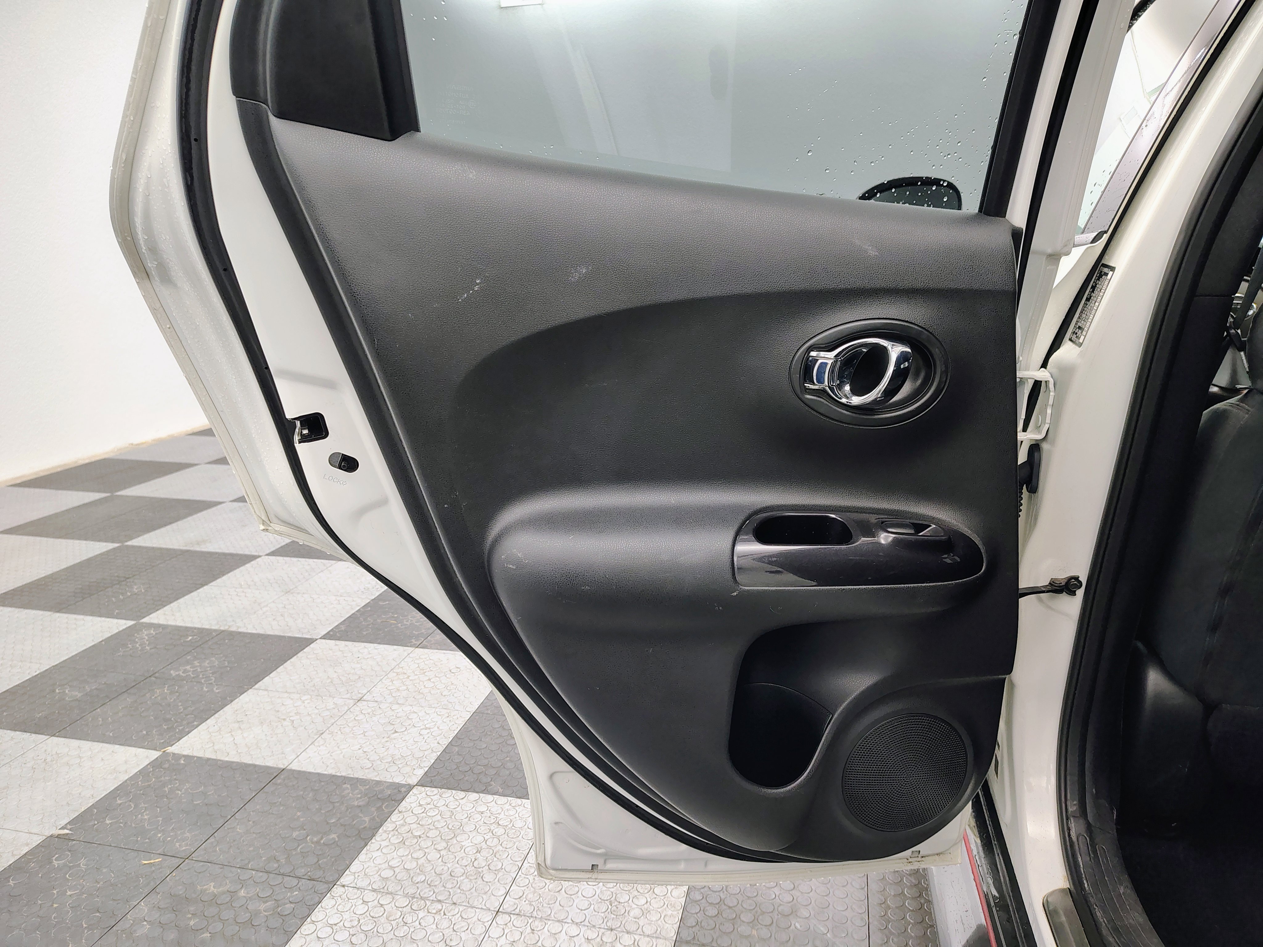 Used 2013 Nissan Juke NISMO image 14