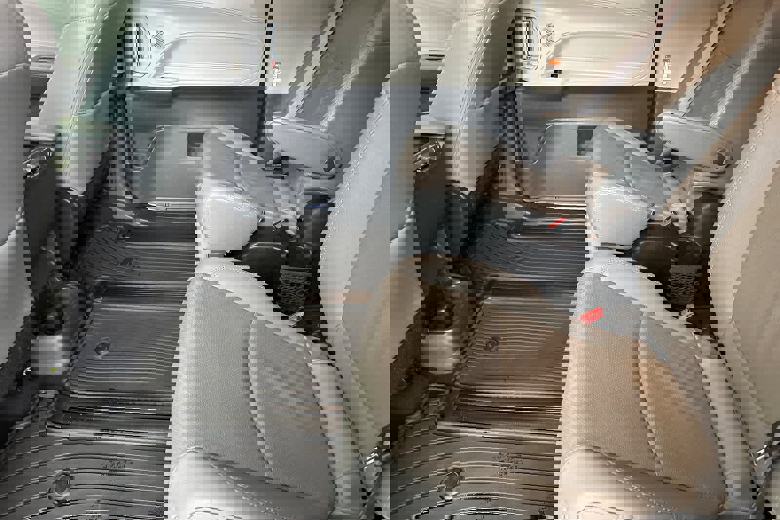 Used 2022 Toyota Sienna Limited image 4