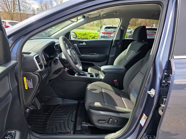 Used 2020 Kia Sportage LX w/ LX Popular Package AWD/4WD image 16