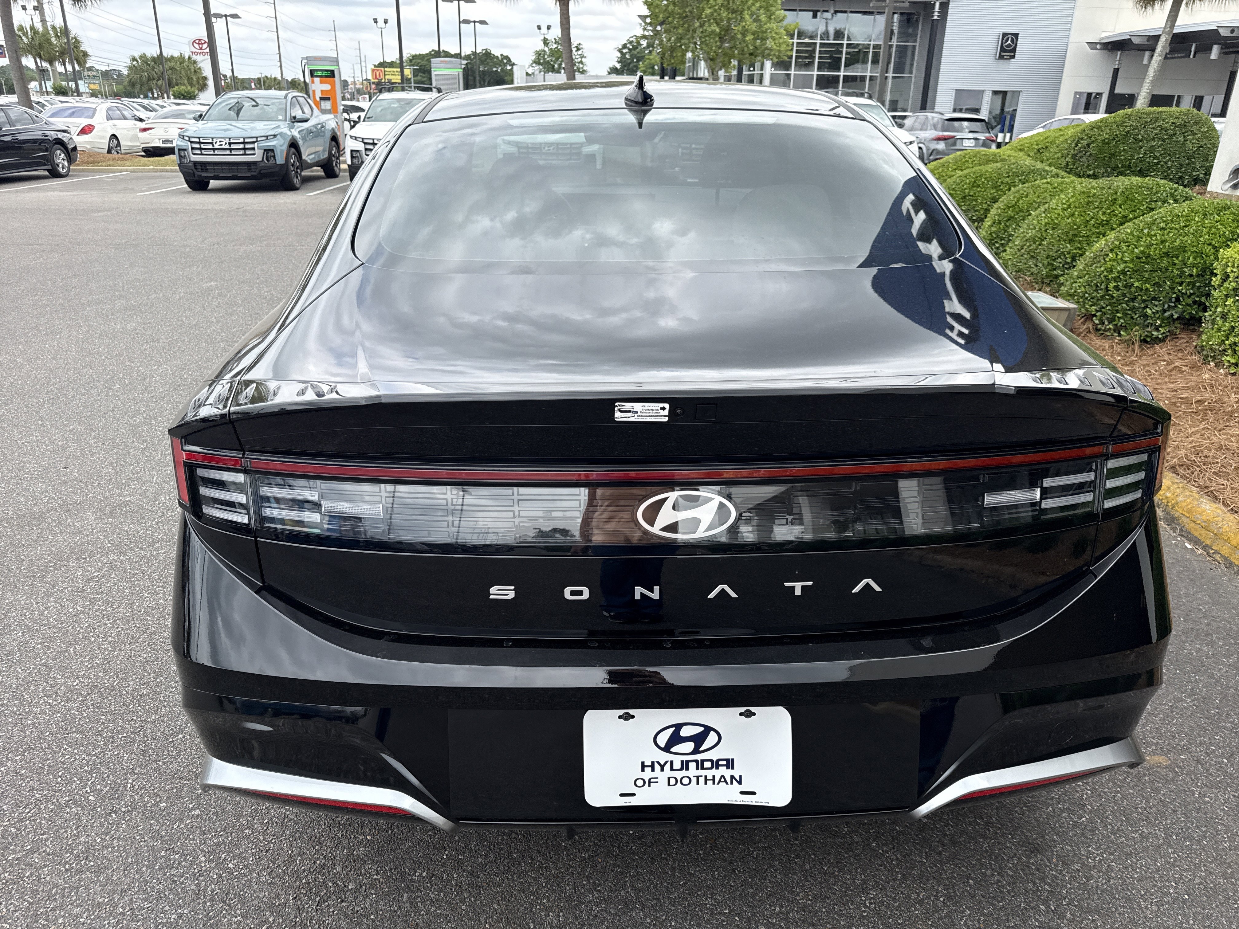 New 2026 Hyundai Sonata SEL FWD image 3