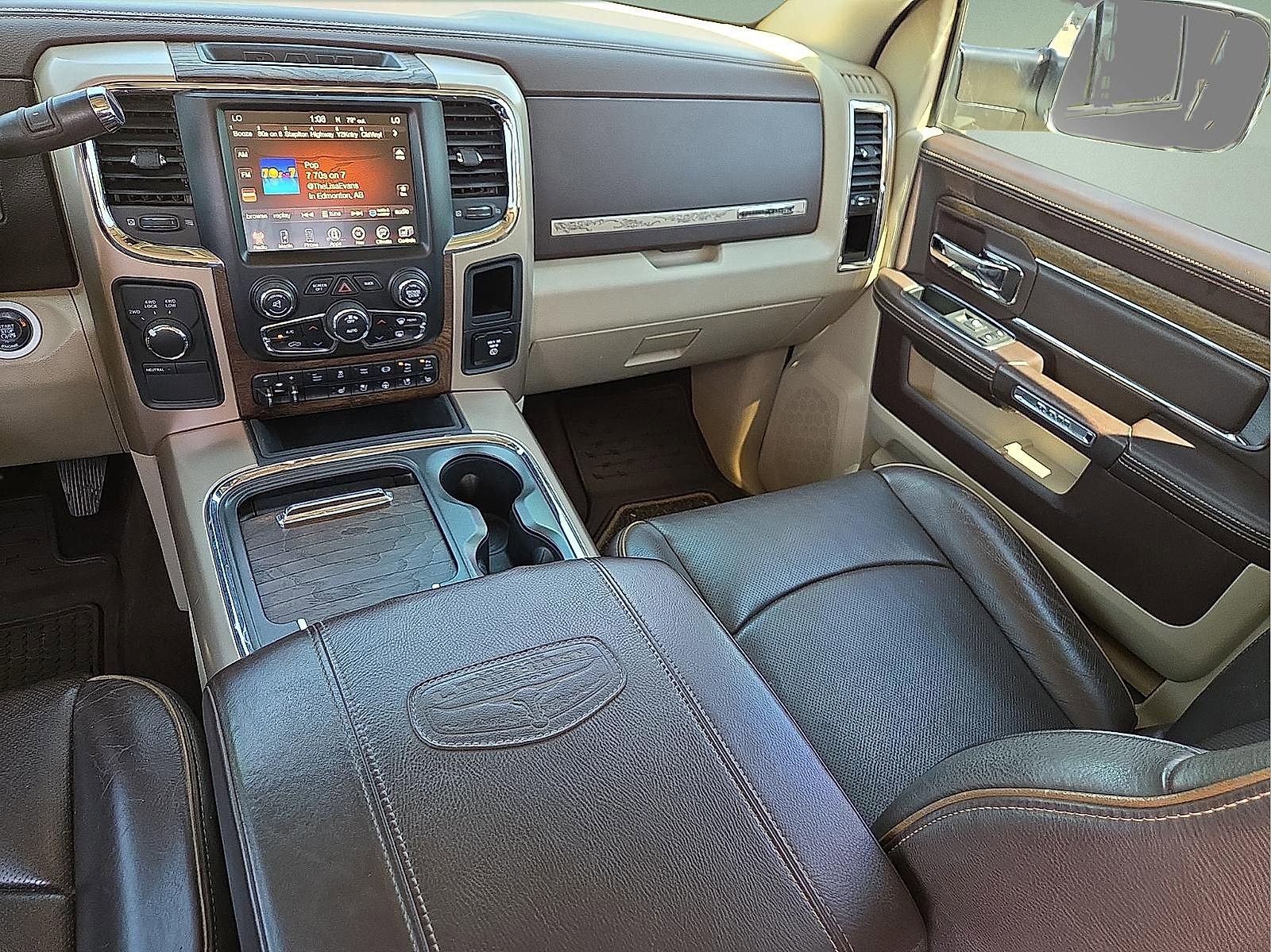 Used 2016 RAM 2500 Longhorn w/ Convenience Group image 12