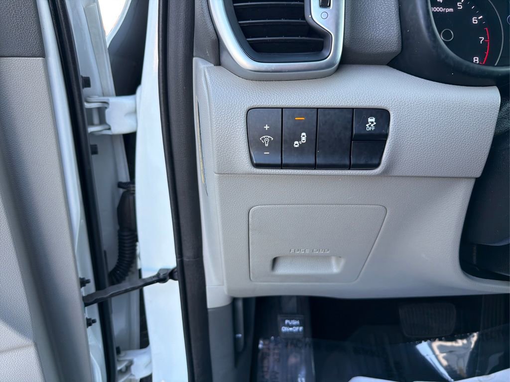 Used 2018 Kia Sportage EX image 18