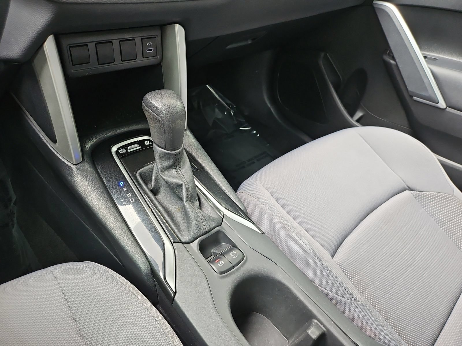 Used 2023 Toyota Corolla Cross AWD Hybrid image 24