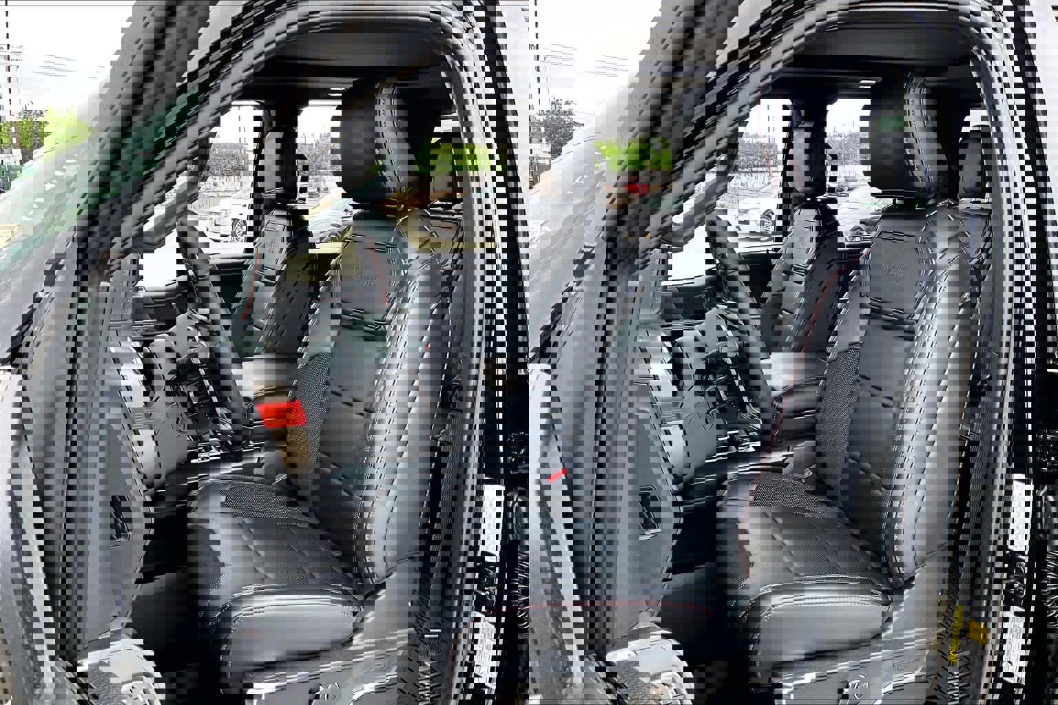 Used 2025 Ford F150 Raptor AWD/4WD image 8