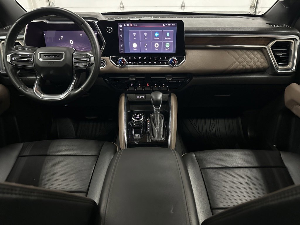 Used 2024 GMC Canyon Denali image 23