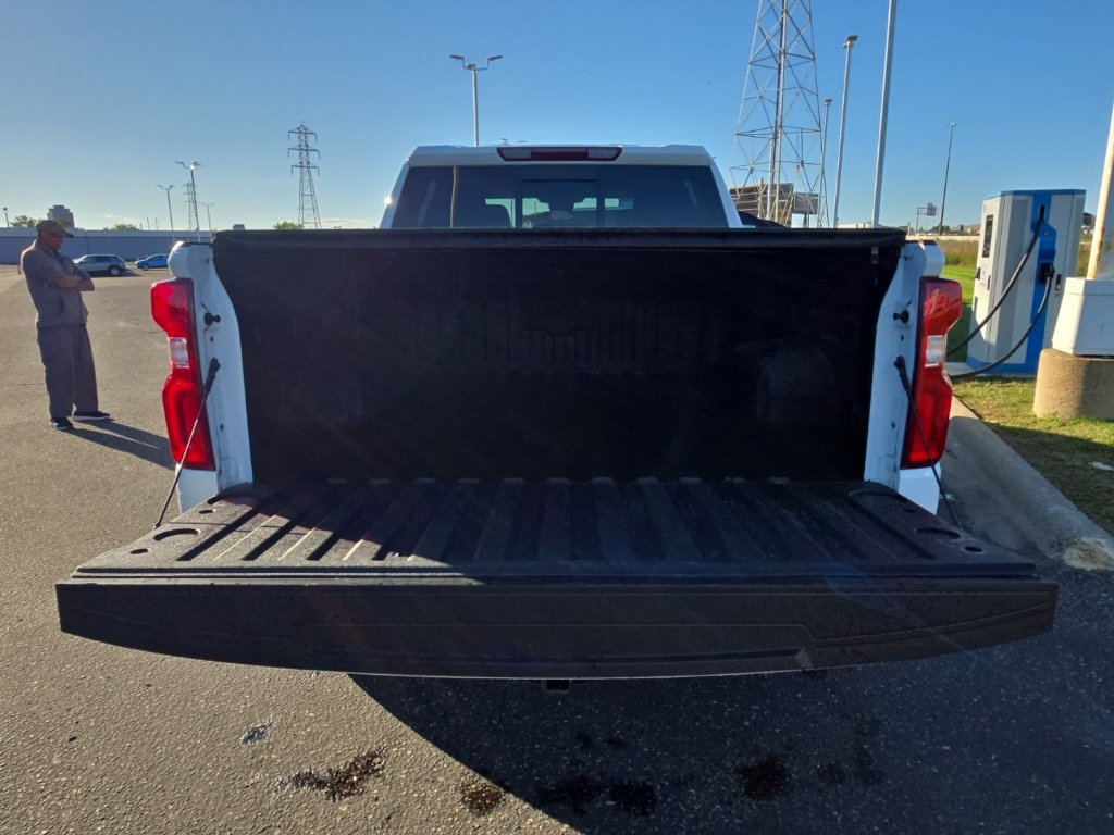 Used 2023 Chevrolet Silverado 1500 RST AWD/4WD image 14