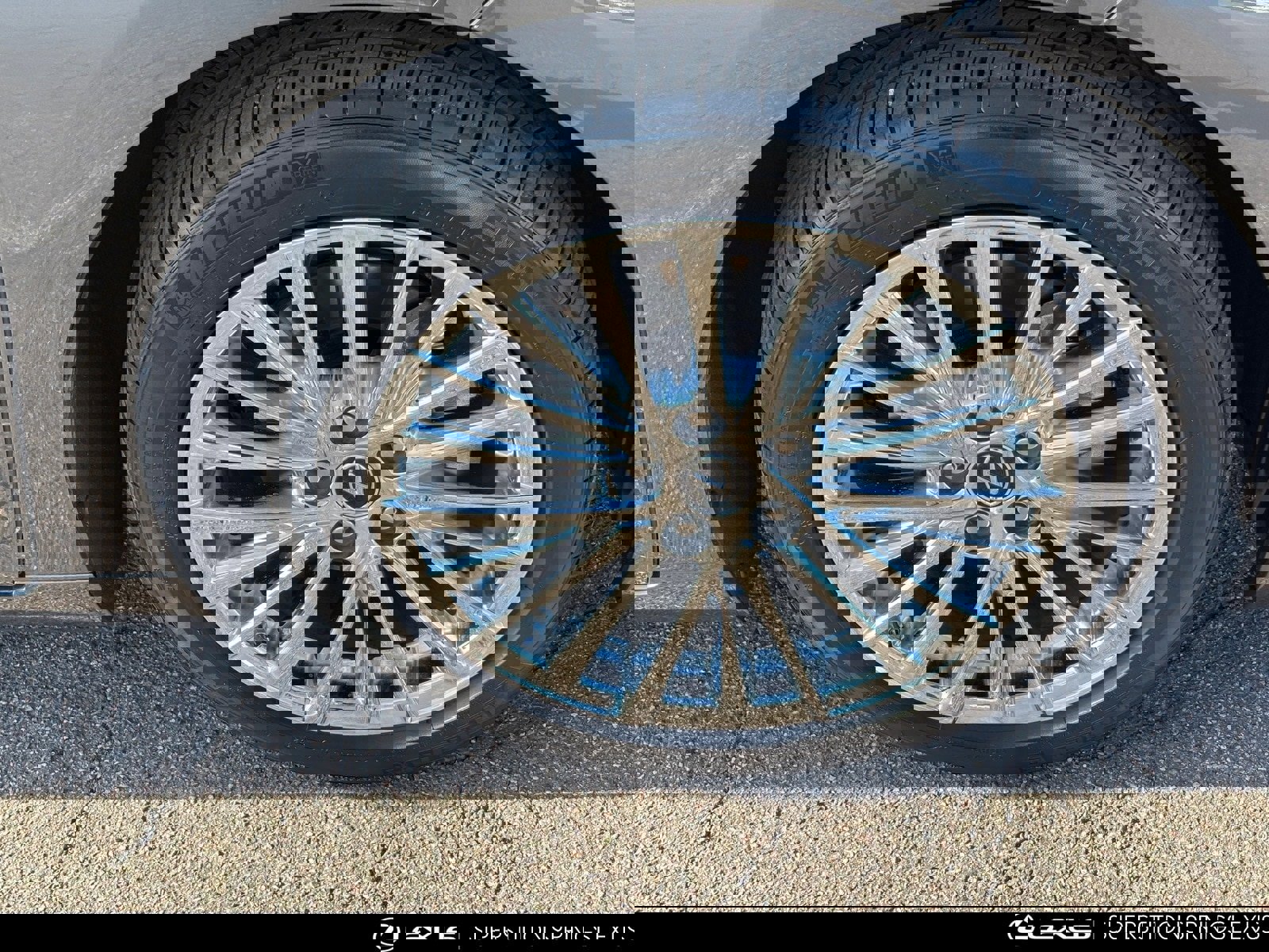 Certified 2025 Lexus ES 350 w/ Premium Package image 11