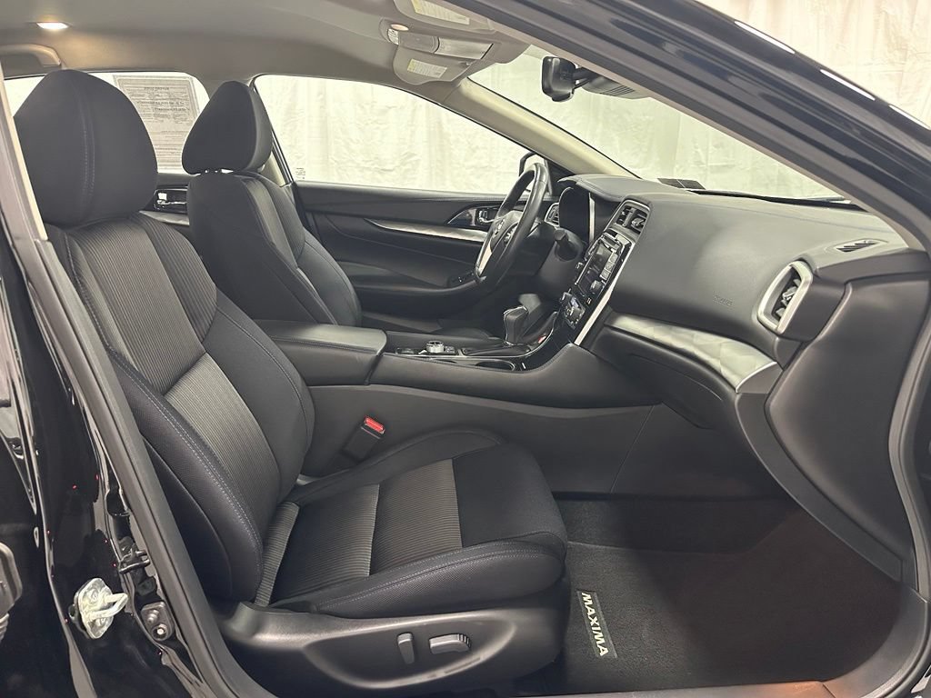 Used 2020 Nissan Maxima 3.5 S w/ Floor Mat Group FWD image 57