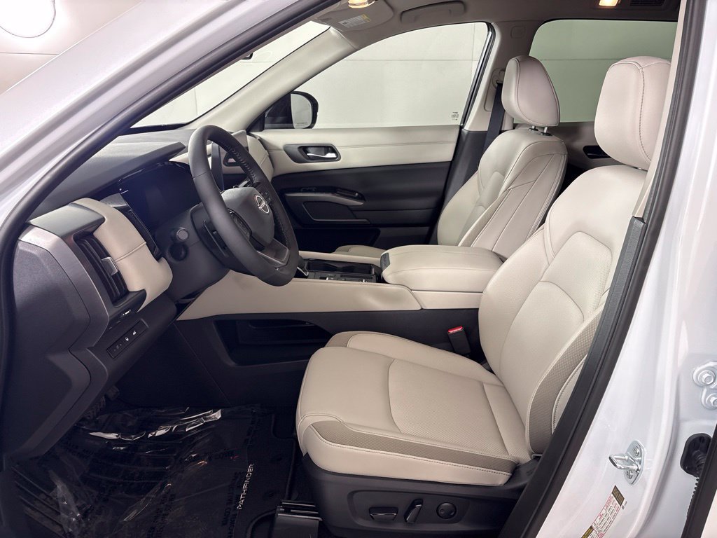 New 2026 Nissan Pathfinder SL FWD image 26