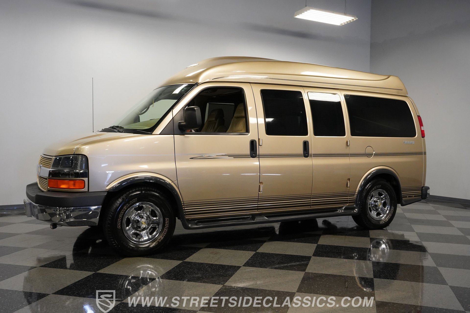 Used 2006 Chevrolet Express 1500 w/ Preferred Equipment Group image 6