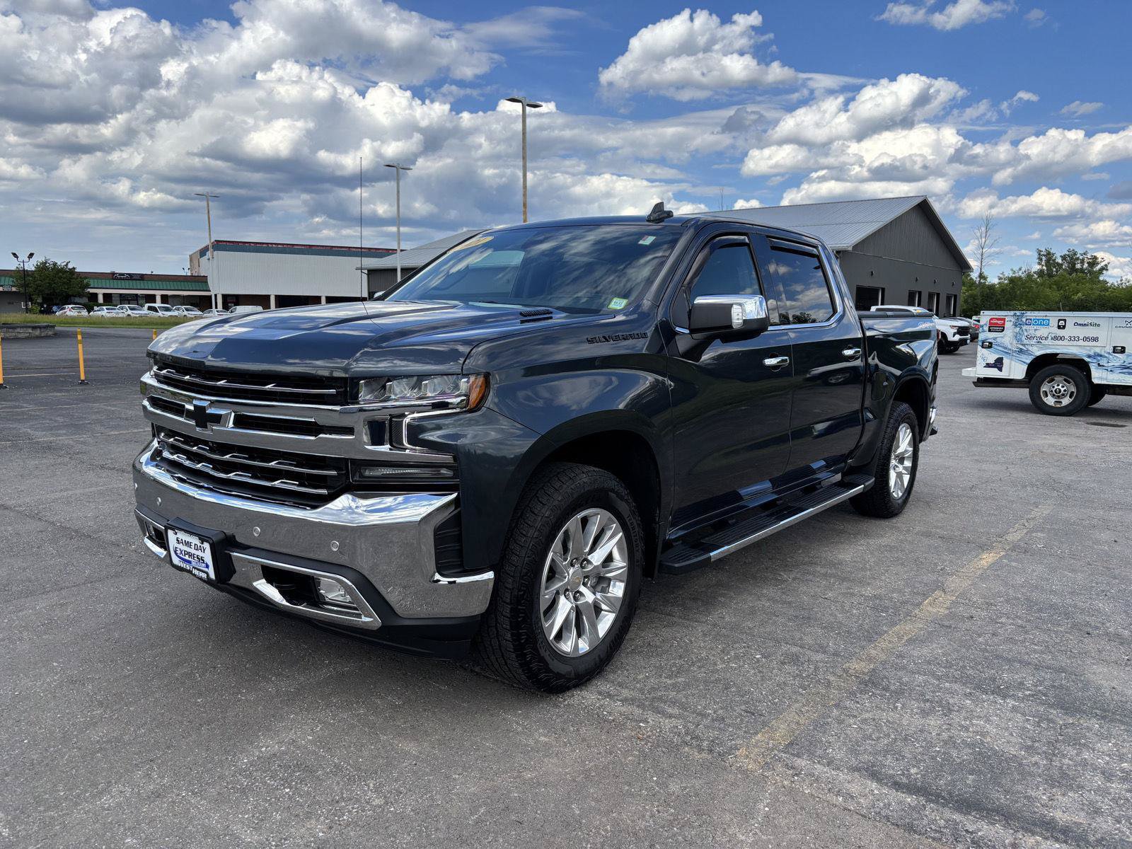 Used 2021 Chevrolet Silverado 1500 LTZ w/ LTZ Premium Package AWD/4WD image 3