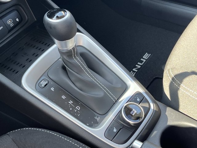 New 2026 Hyundai Venue SEL FWD image 30
