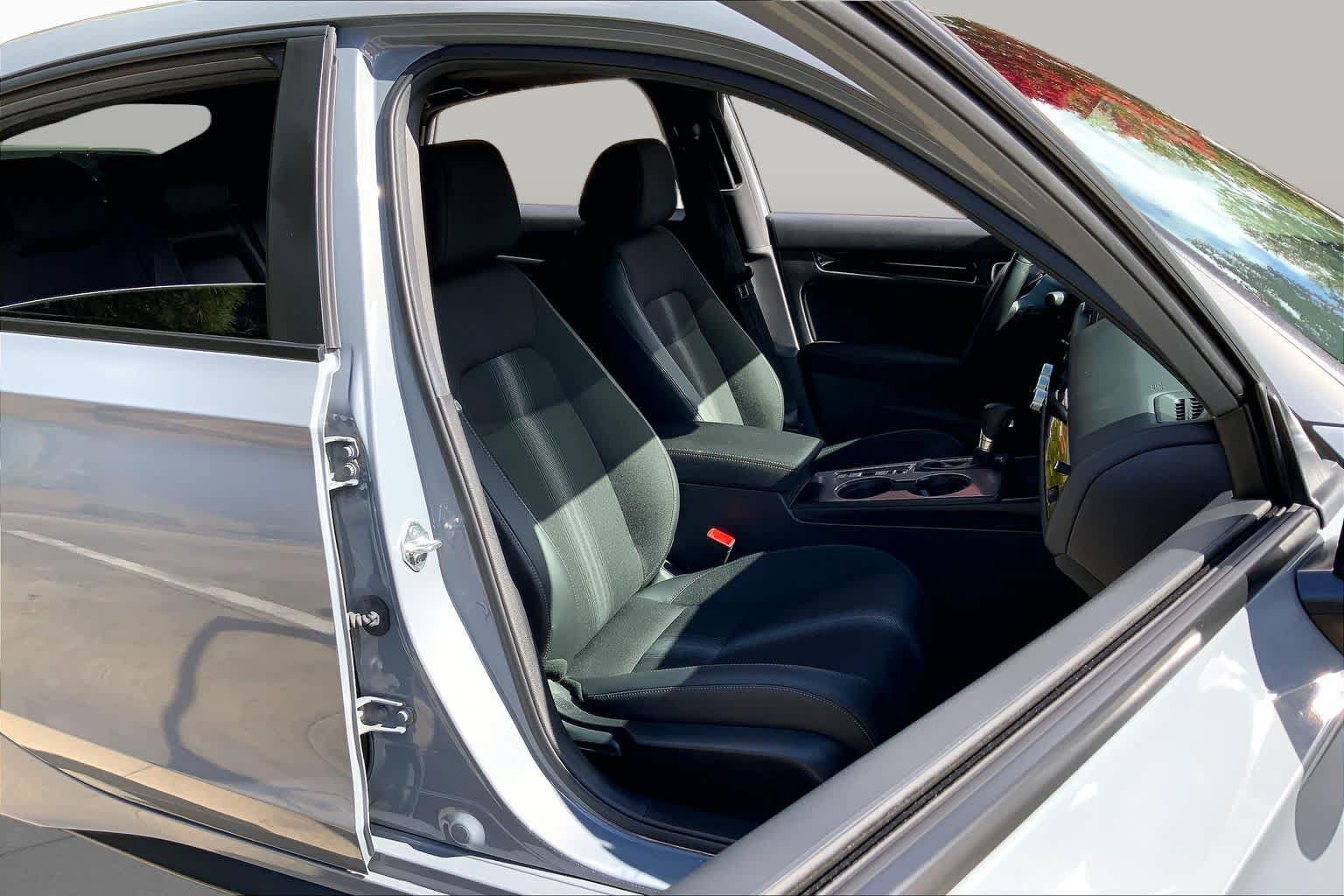 Used 2025 Honda Civic Sport image 8