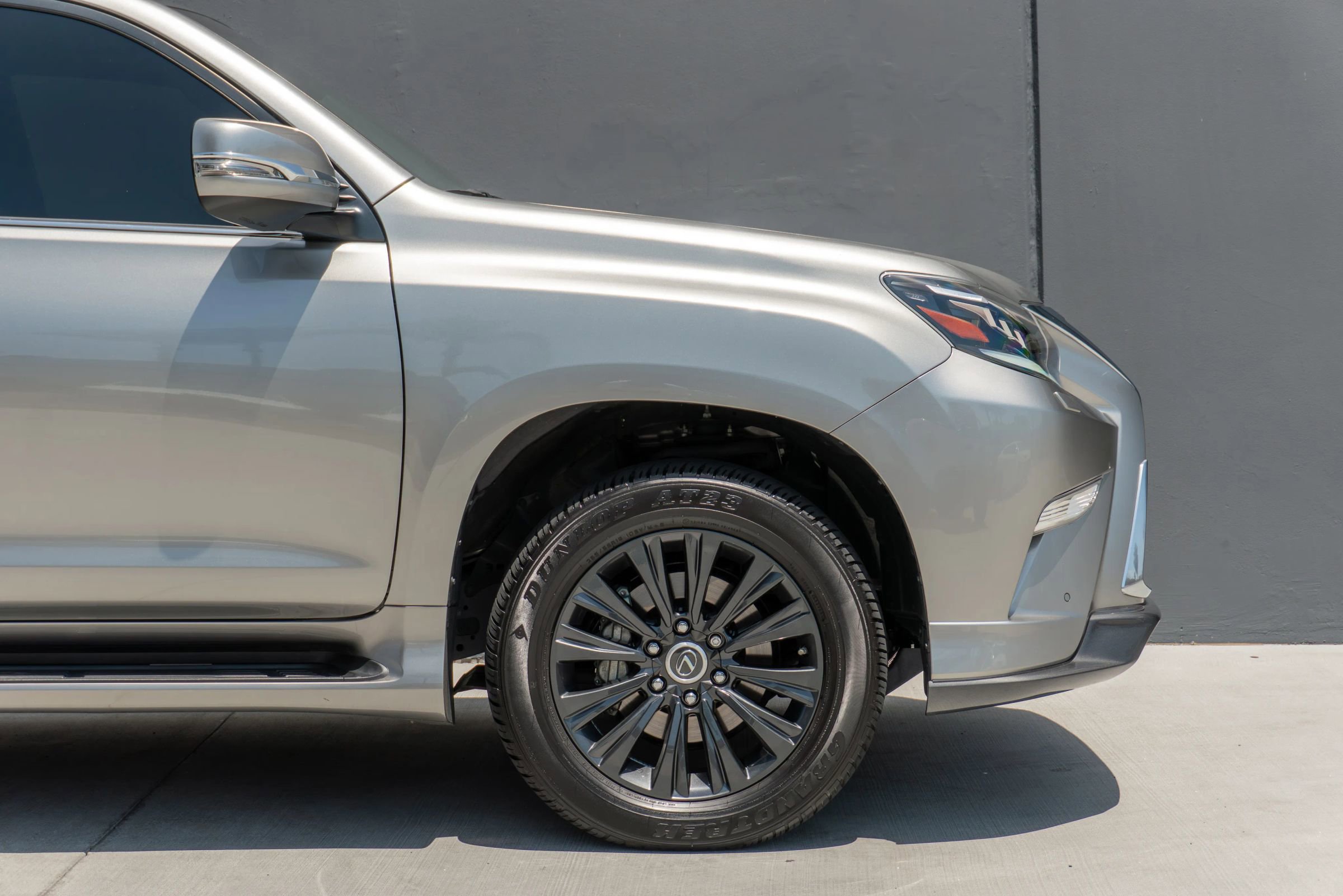 Used 2022 Lexus GX 460 Premium w/ Accessory Package AWD/4WD image 18