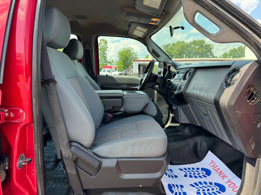 Used 2011 Ford F550 2WD Crew Cab Super Duty image 21