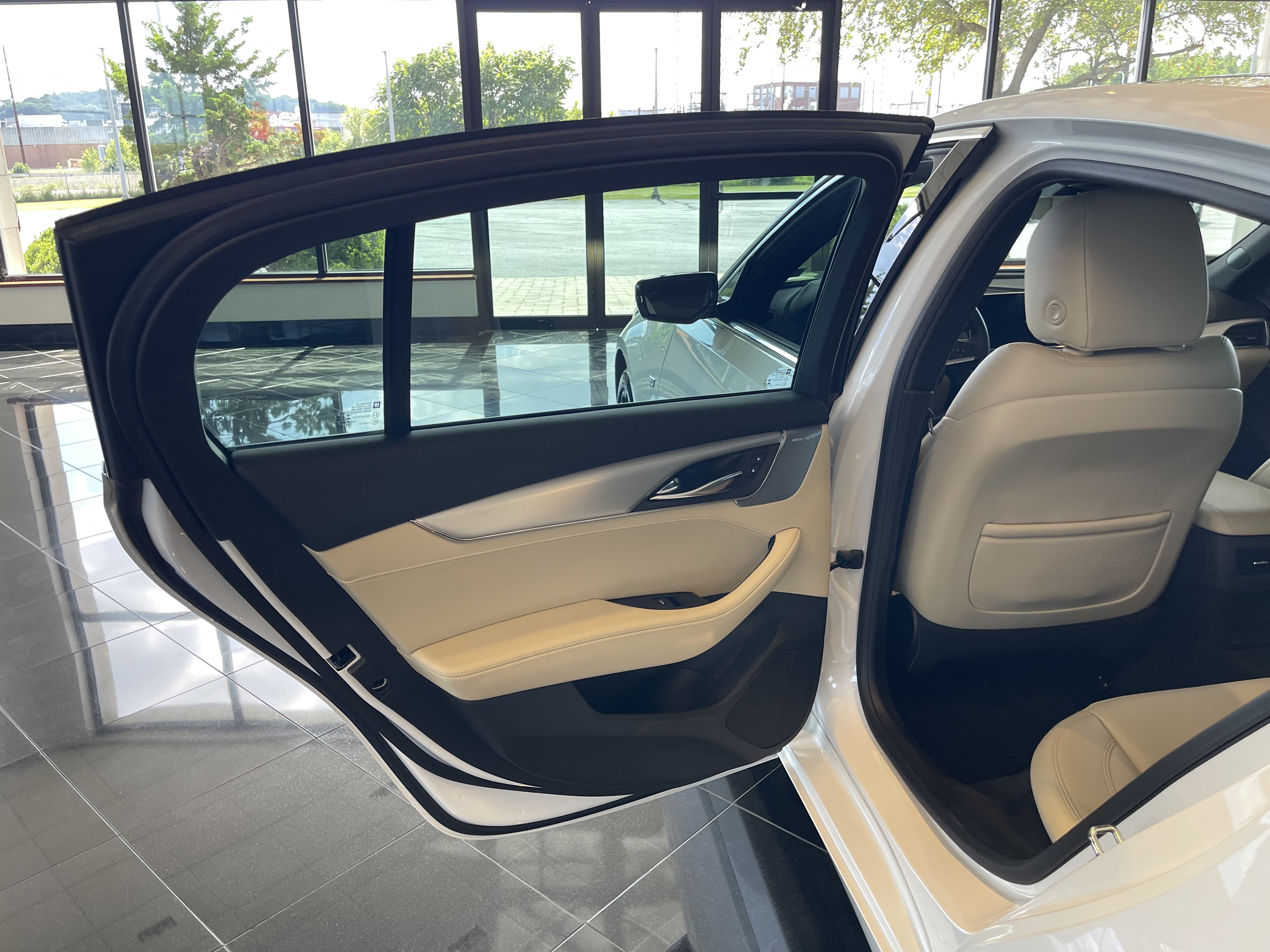 Certified 2023 Cadillac CT5 Luxury w/ Sun And Sound Package AWD/4WD image 18