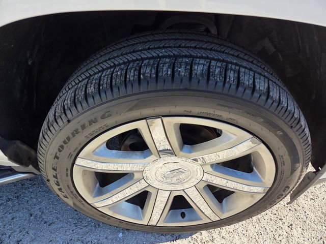 Used 2019 Cadillac Escalade Luxury image 9