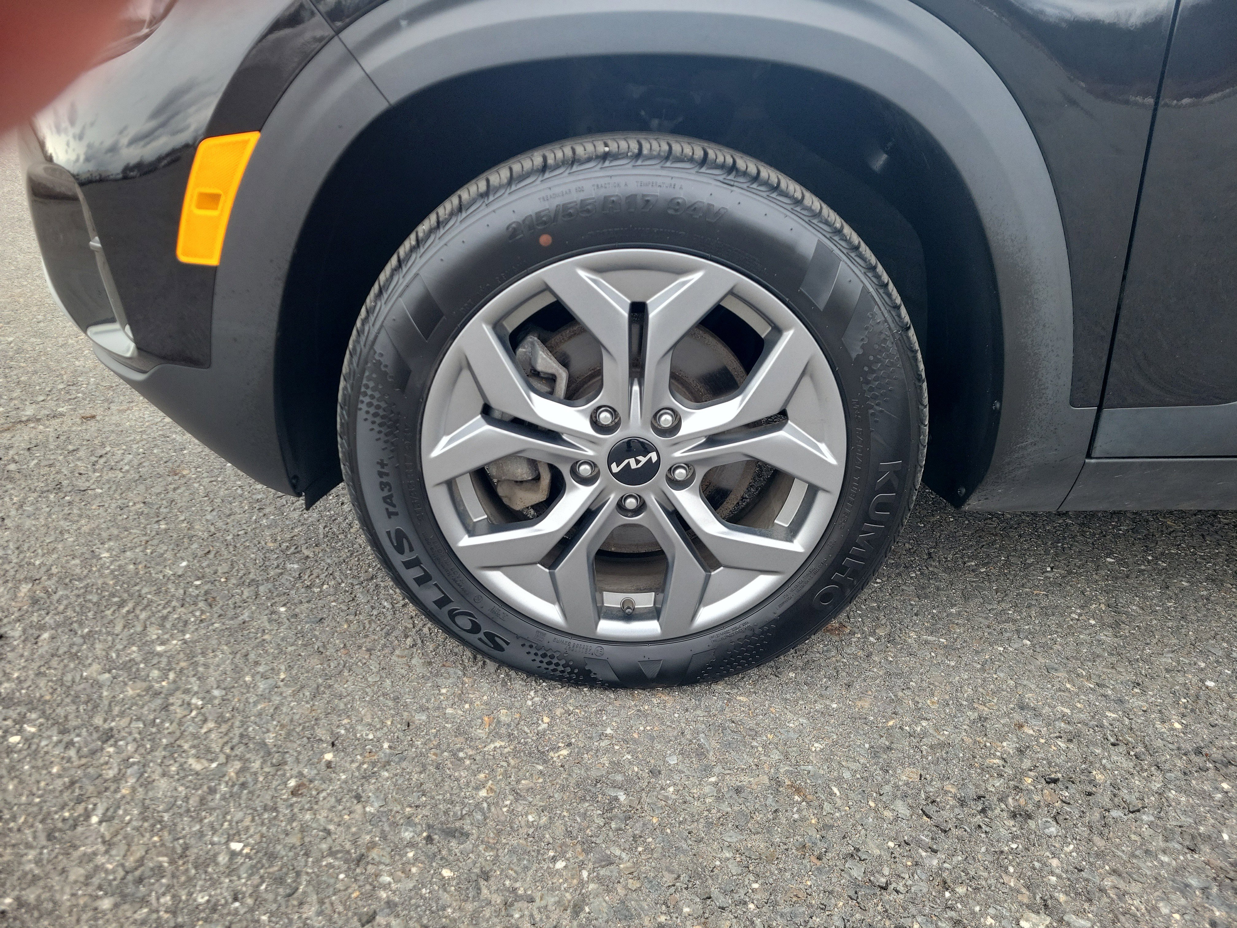 Used 2024 Kia Seltos LX image 12