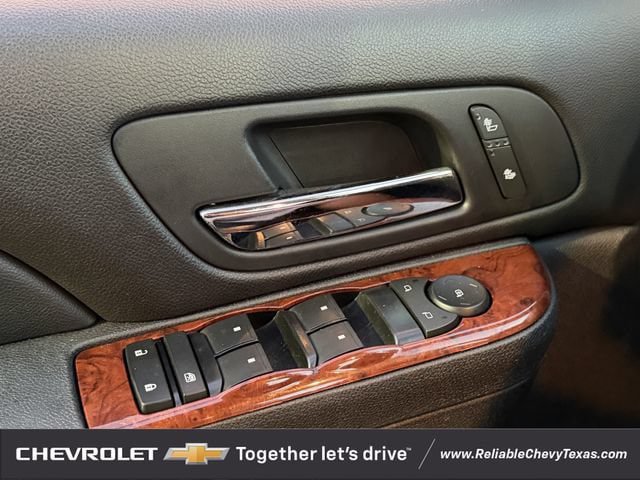 Used 2013 Chevrolet Tahoe LT RWD image 24