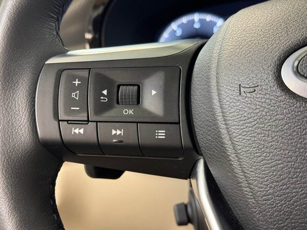 Used 2023 INFINITI QX60 Luxe w/ Cargo Package image 35
