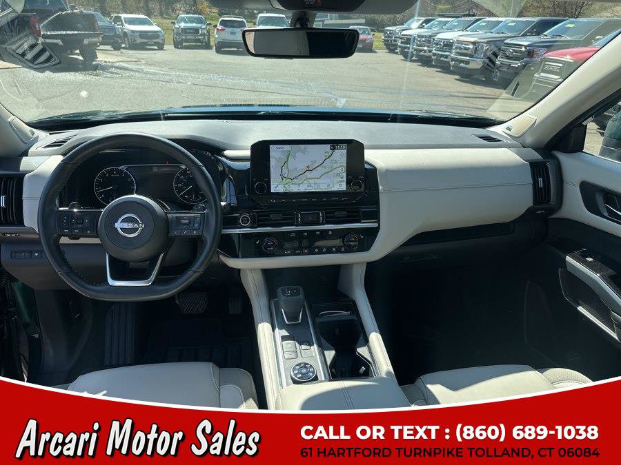 Used 2023 Nissan Pathfinder SL w/ SL Premium Package AWD/4WD image 19