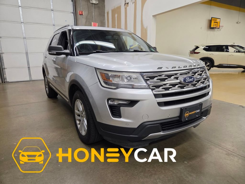 Used 2018 Ford Explorer XLT w/ Equipment Group 202A AWD/4WD image 1