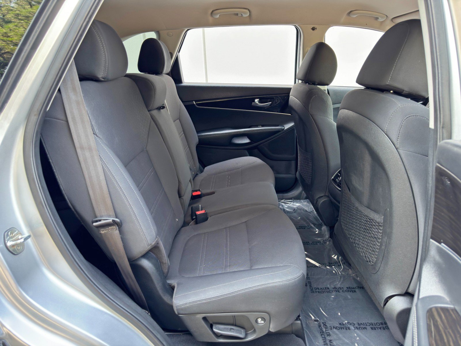Used 2020 Kia Sorento S FWD image 36