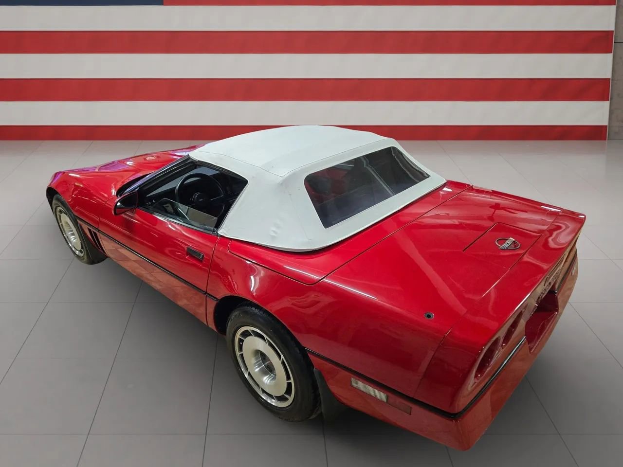Used 1987 Chevrolet Corvette 2D Convertible image 3