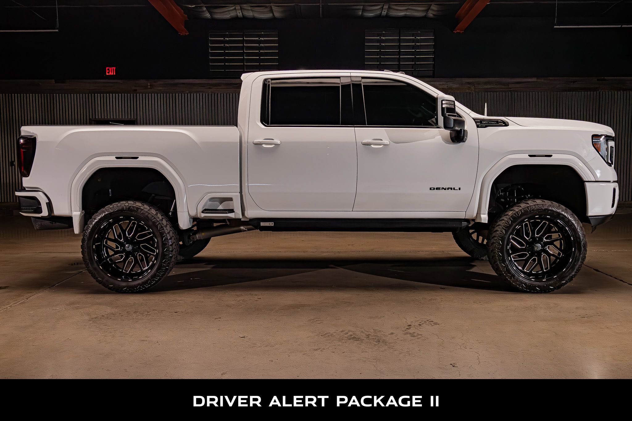 Used 2020 GMC Sierra 3500 Denali w/ Denali Ultimate Package AWD/4WD image 10