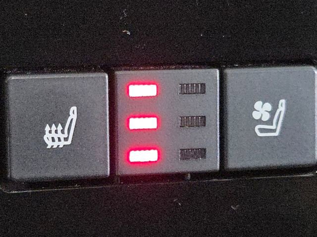 Used 2019 Toyota Avalon Touring image 35