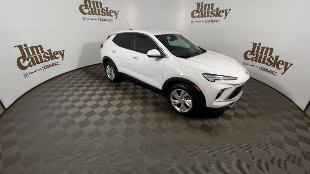 Certified 2024 Buick Encore GX Preferred AWD/4WD image 2