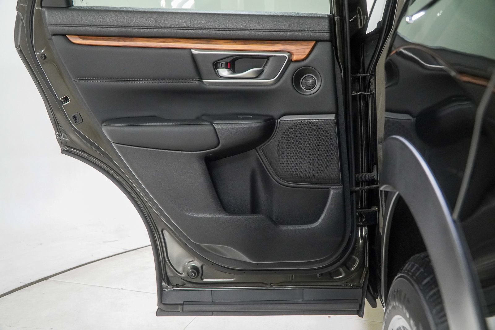 Used 2019 Honda CR-V EX-L image 38