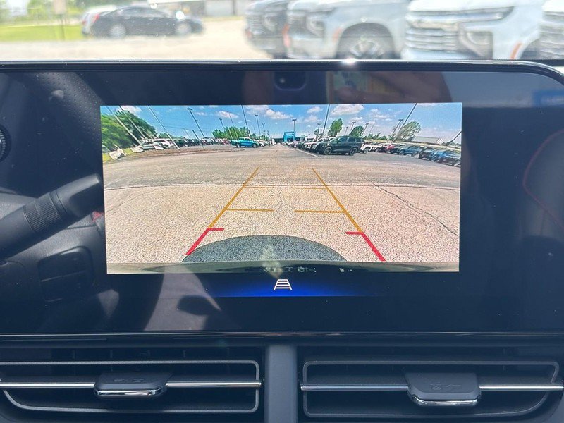New 2026 Chevrolet Trax RS w/ Sunroof Package FWD image 16