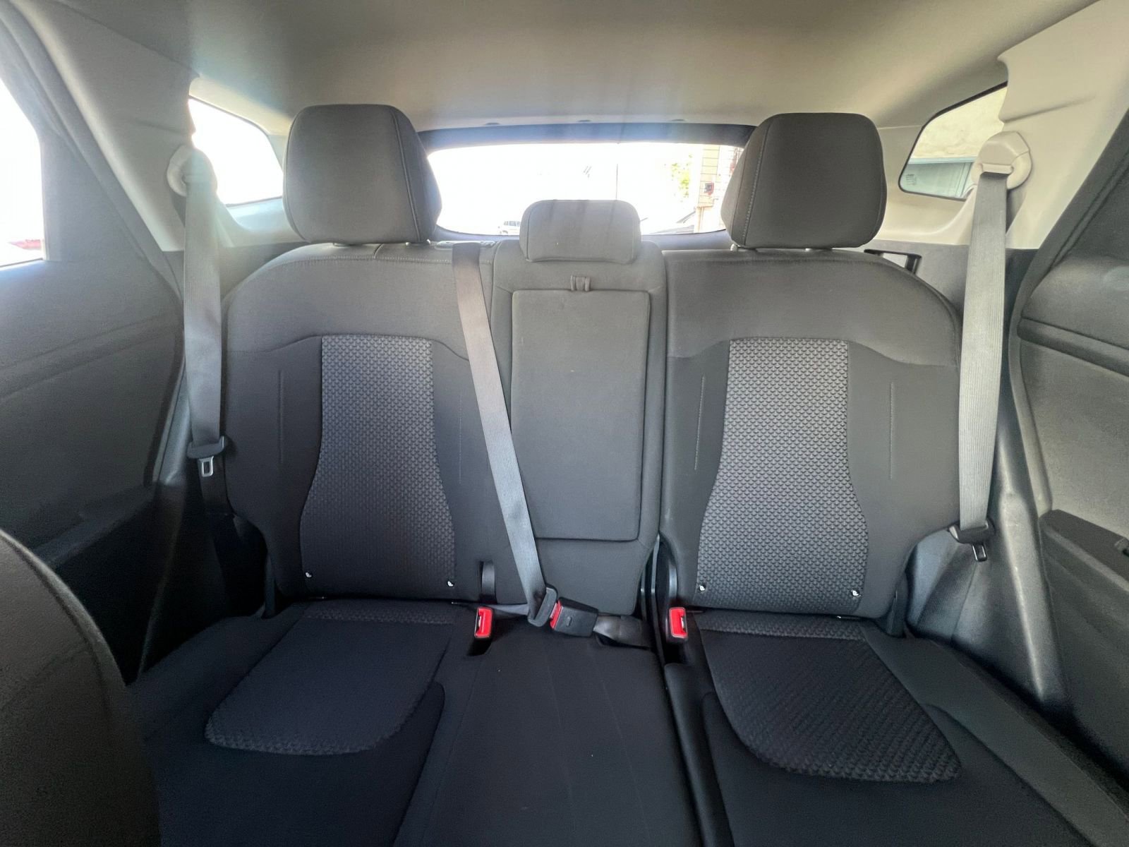 Used 2025 Kia Sportage LX image 38