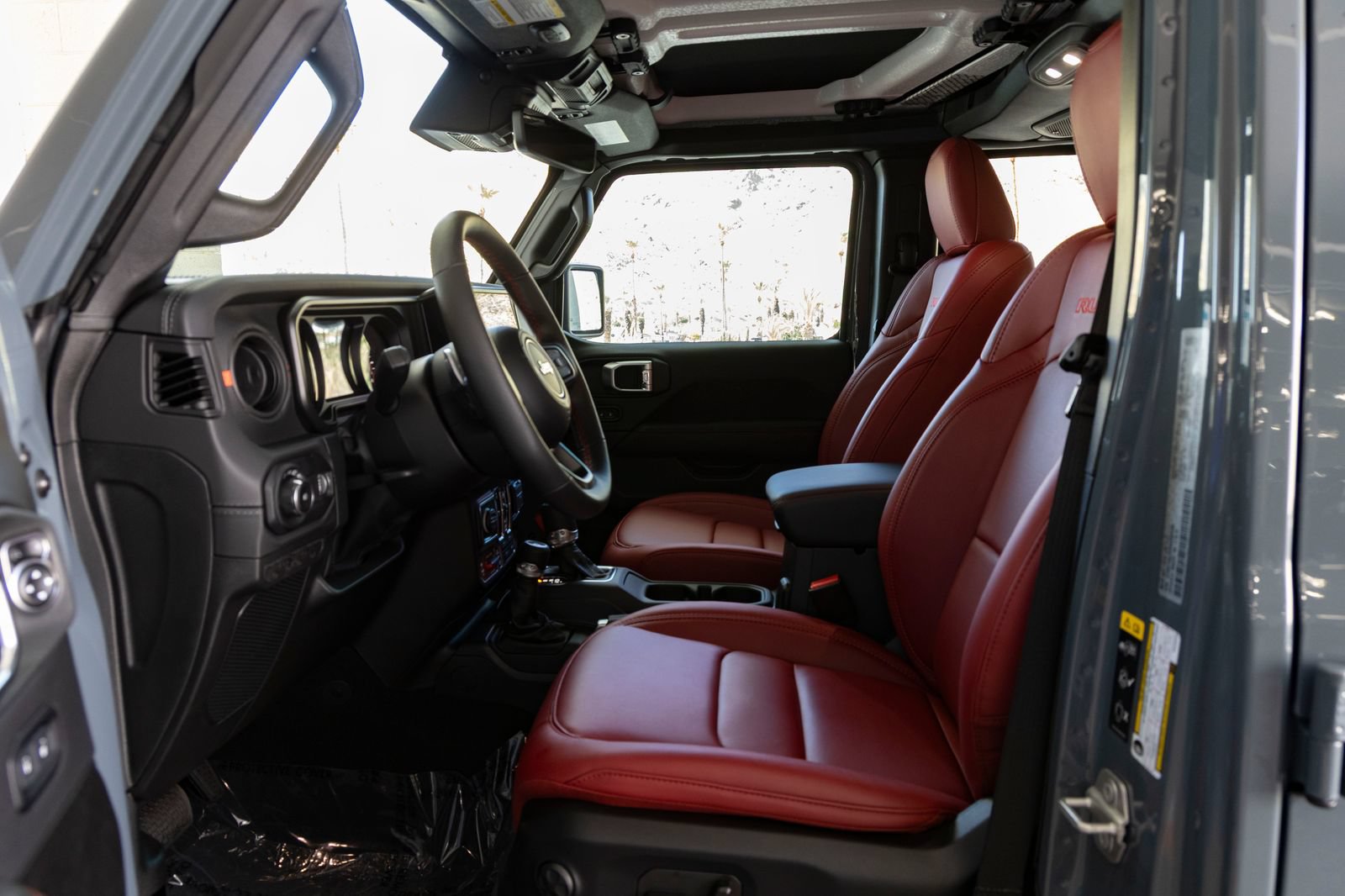 Used 2024 Jeep Wrangler Unlimited Rubicon 392 AWD/4WD image 19