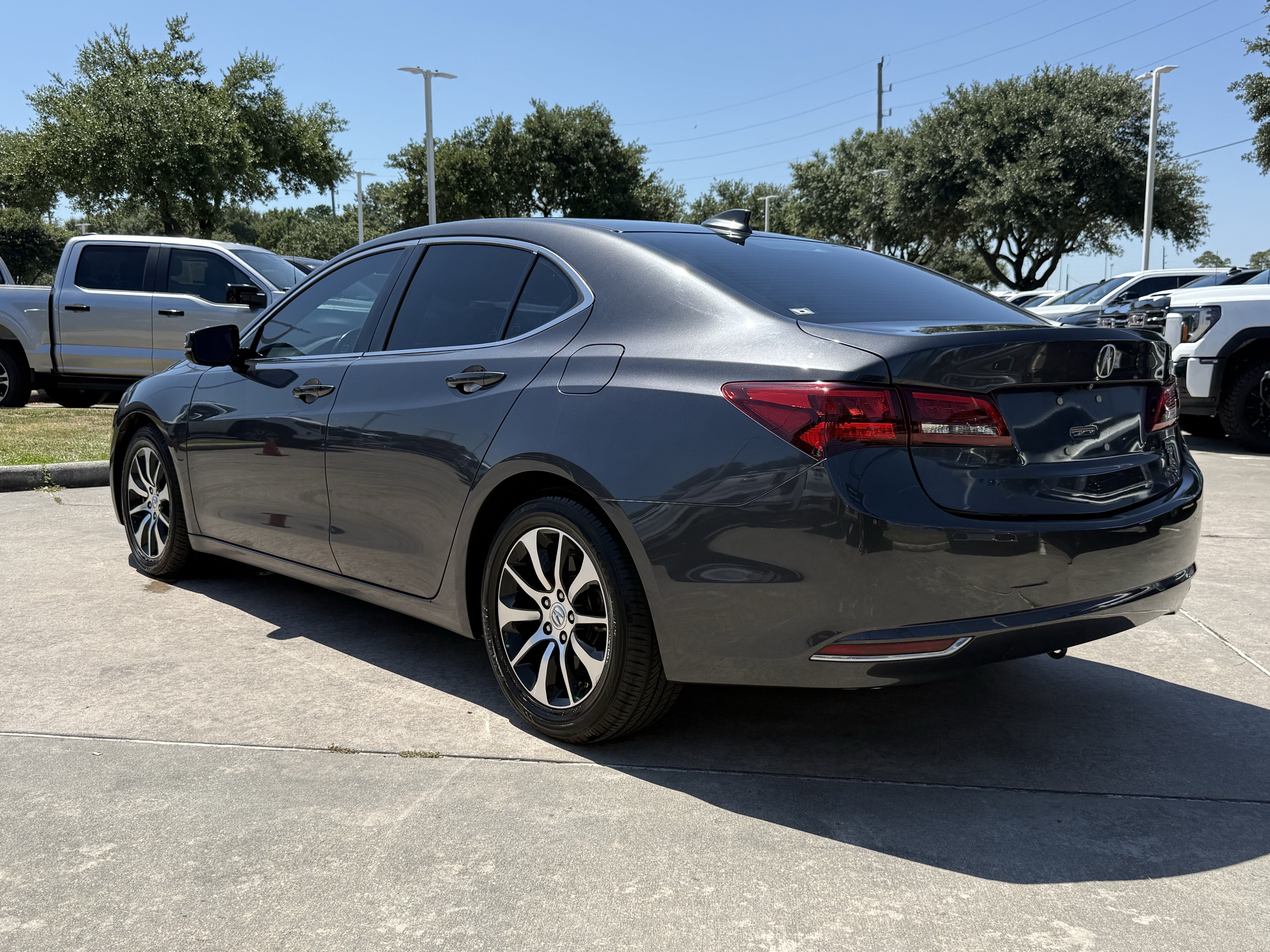 Used 2015 Acura TLX w/ Technology Package FWD image 7