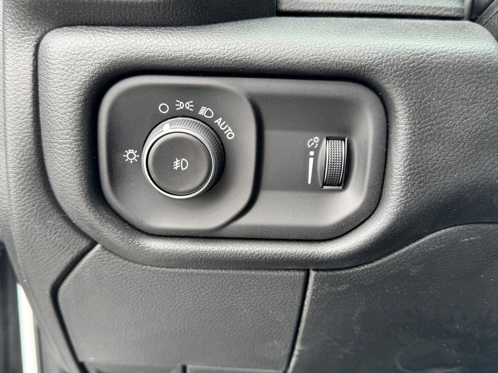 New 2026 RAM 5500 Tradesman AWD/4WD image 27