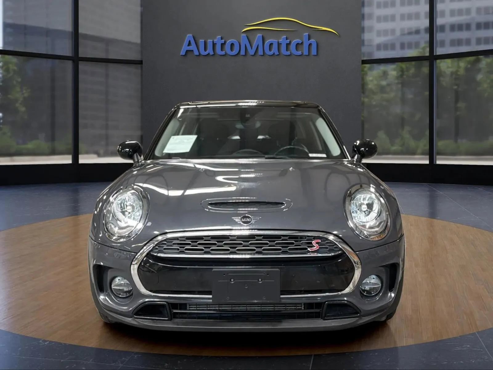 Used 2019 MINI Cooper Clubman S image 2