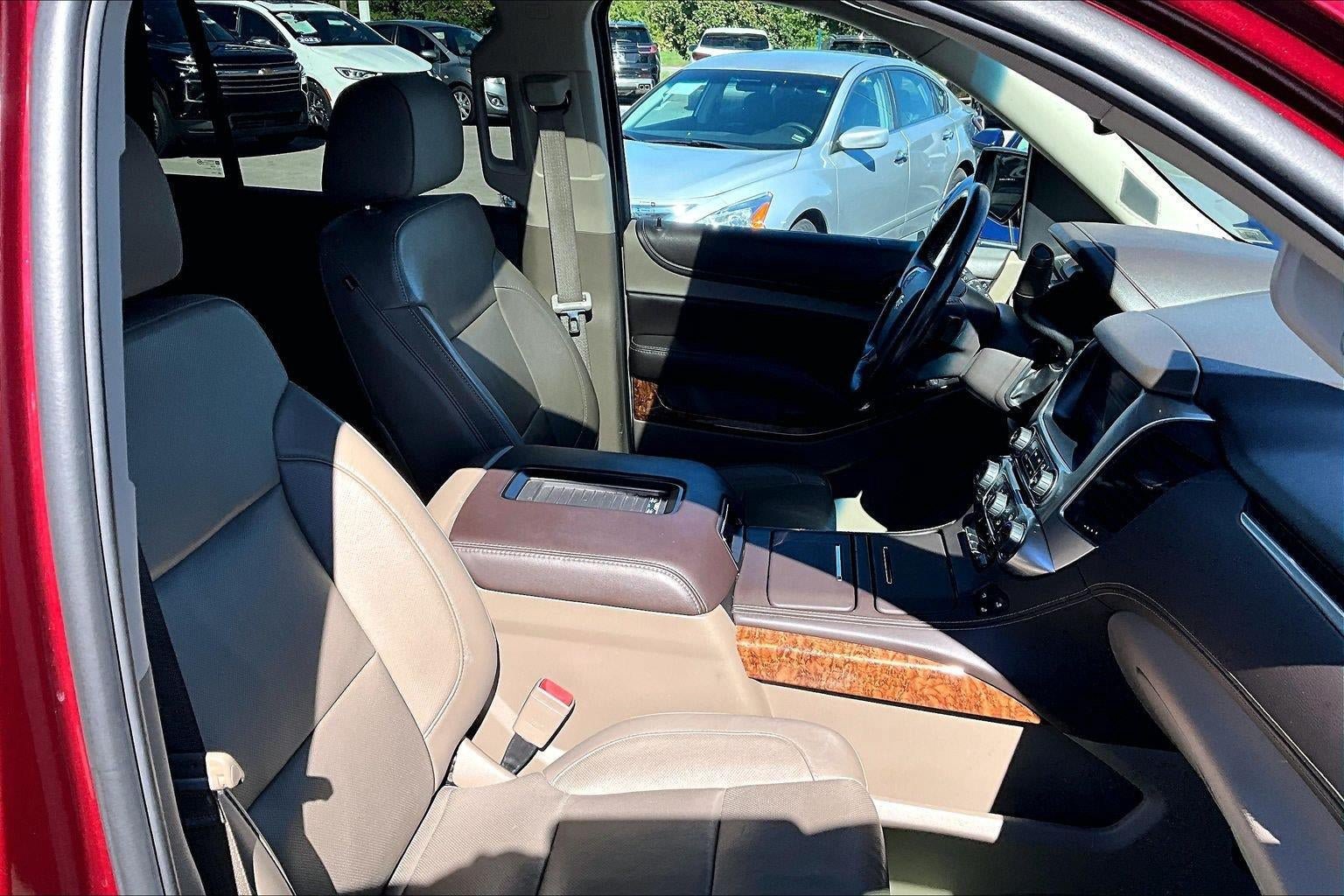 Used 2016 Chevrolet Tahoe LTZ AWD/4WD image 7