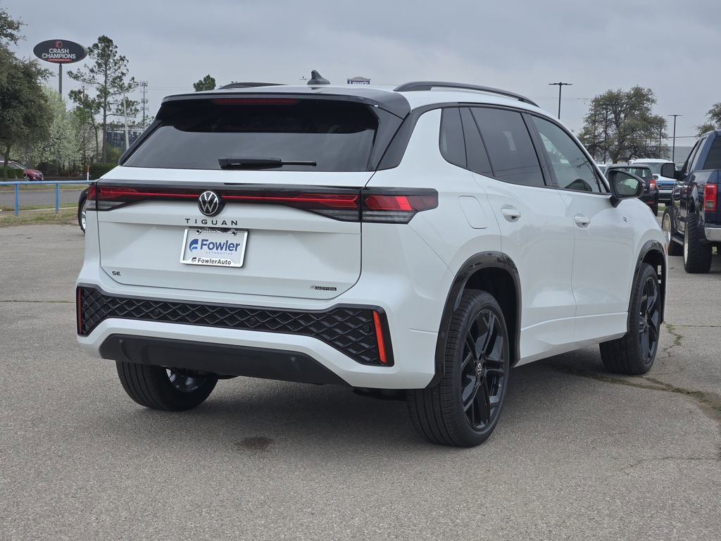 New 2026 Volkswagen Tiguan SE R-Line image 4
