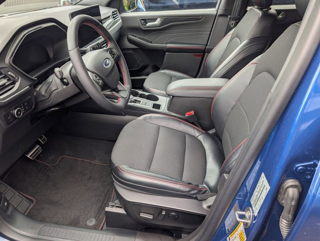 Used 2023 Ford Escape ST-Line Select w/ Tech Pack #2 AWD/4WD image 11