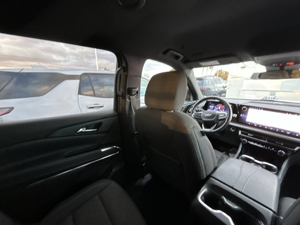 Certified 2026 Chevrolet Traverse LT AWD/4WD image 7