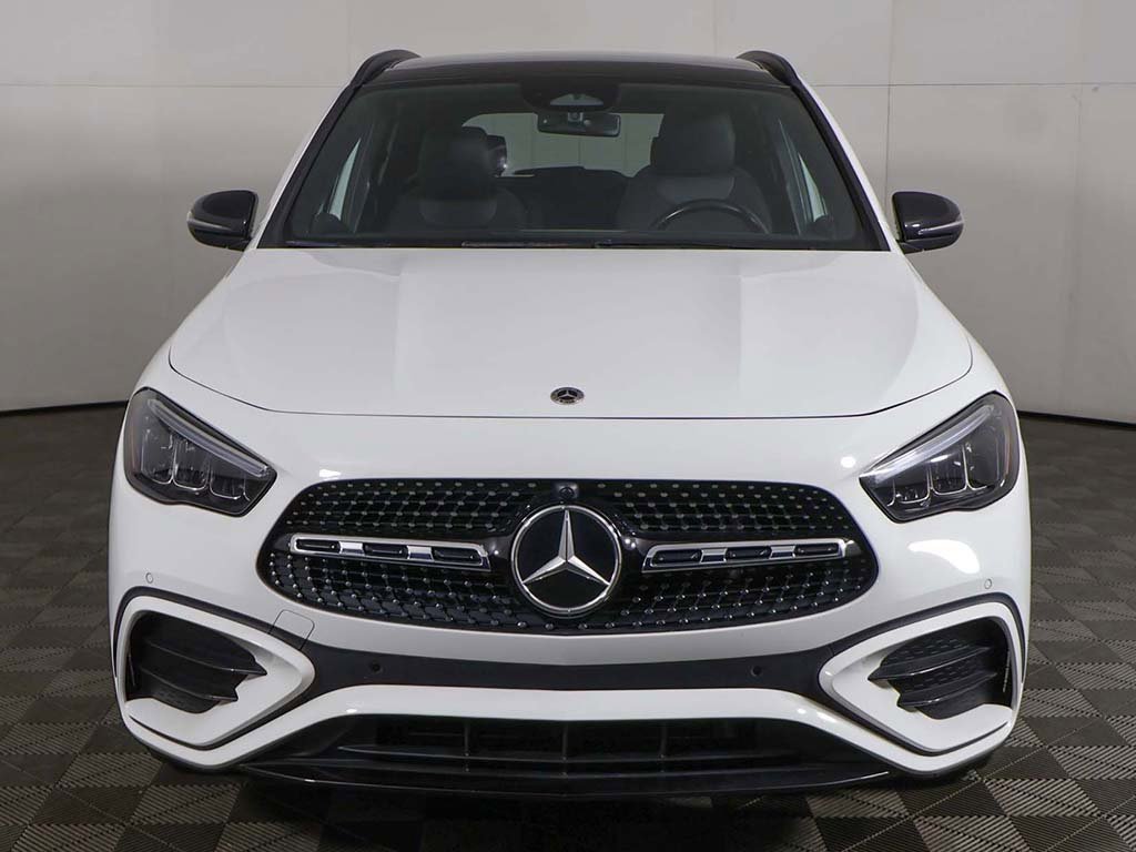 Used 2024 Mercedes-Benz GLA 250 4MATIC image 11