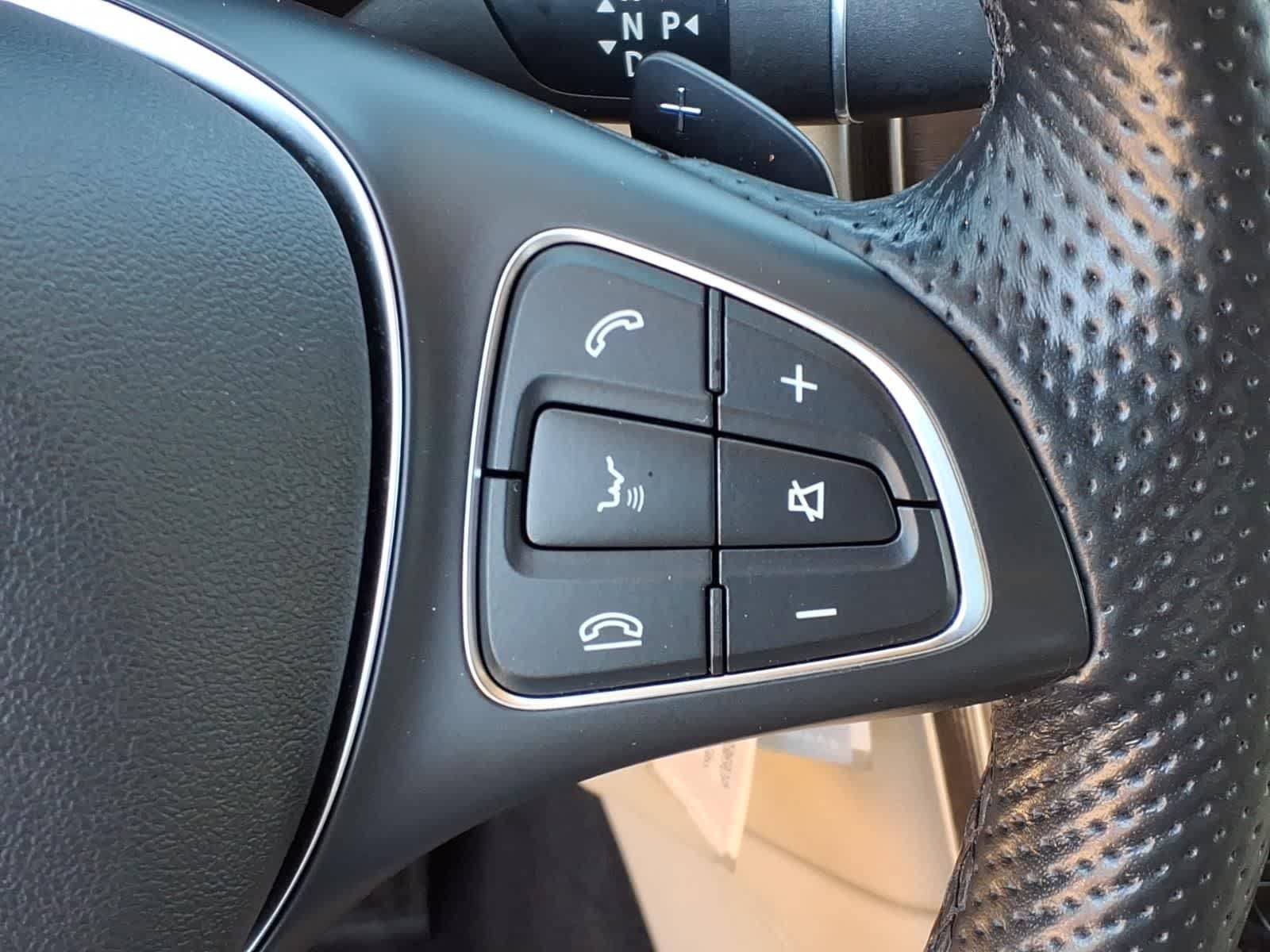 Used 2019 Mercedes-Benz GLC 350e 4MATIC image 21