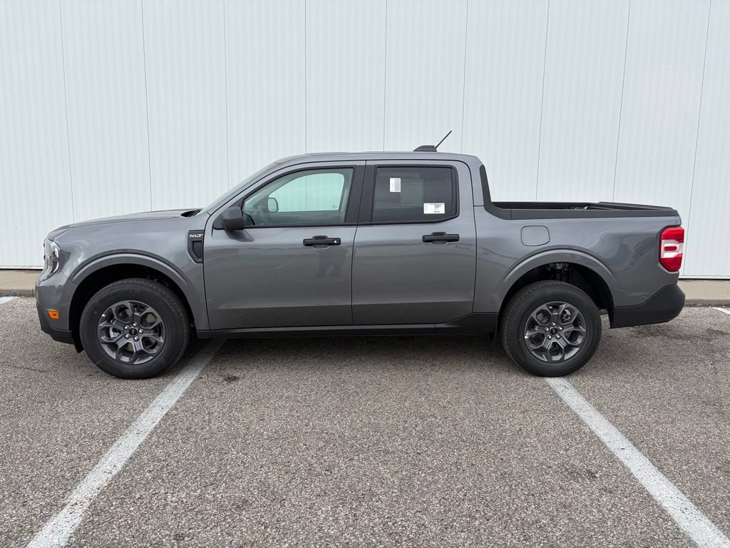 New 2026 Ford Maverick XLT w/ Equipment Group 301A AWD/4WD image 3