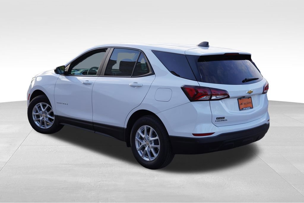 Certified 2024 Chevrolet Equinox LS w/ LS Convenience Package FWD image 7