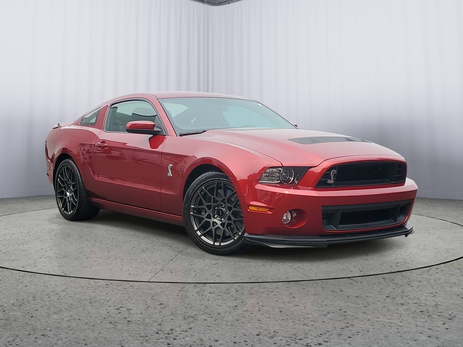 Used 2014 Ford Mustang Shelby GT500 w/ Equipment Group 821A RWD image 1