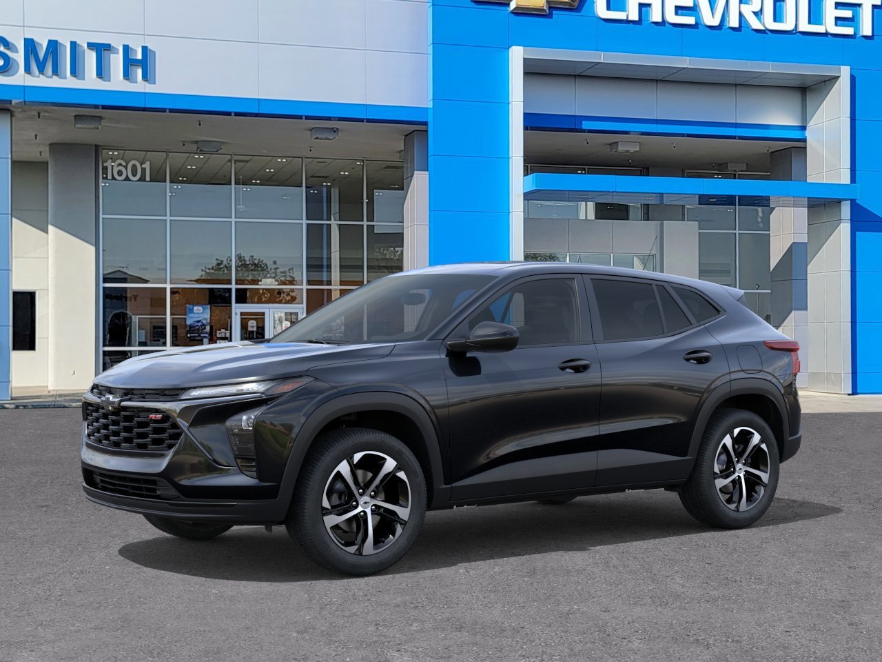 New 2026 Chevrolet Trax RS w/ Sunroof Package FWD image 2